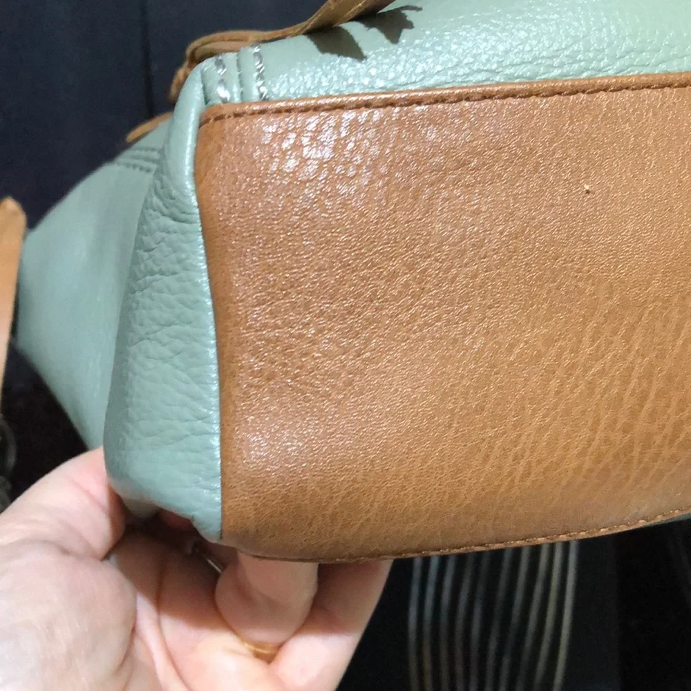 the sak Green Leather Shoulder/Crossbody Bag - Picture 6 of 9